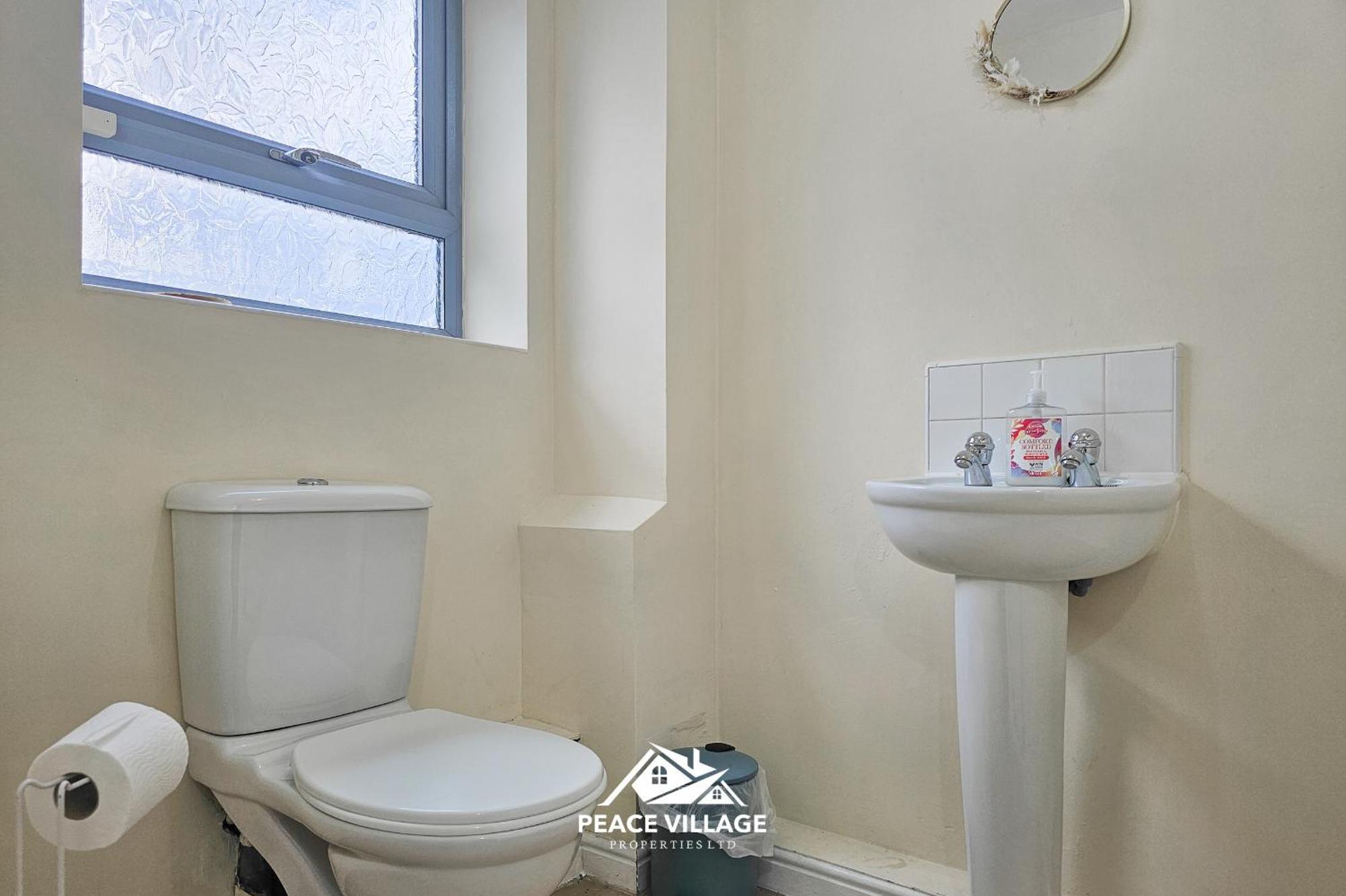 Ashton Co-Living - Private Room Self-Cater Manchester Exterior photo