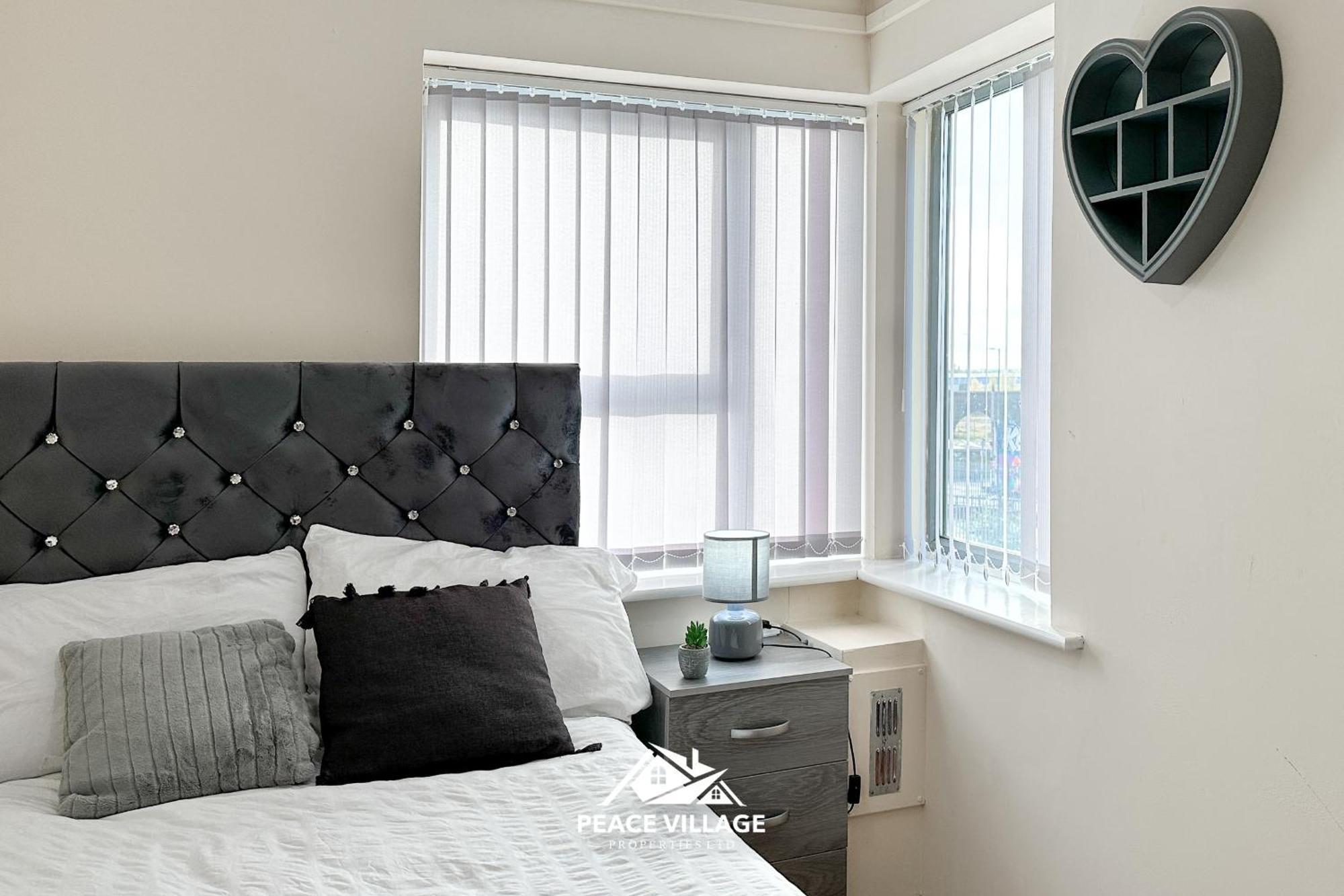 Ashton Co-Living - Private Room Self-Cater Manchester Exterior photo